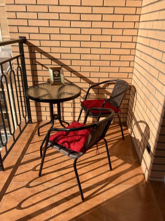 Arcadia Spacious Apartments 敖德萨 外观 照片